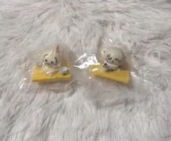 松屋×ちいかわコラボ　フィギュア　うさぎ　ラッコ