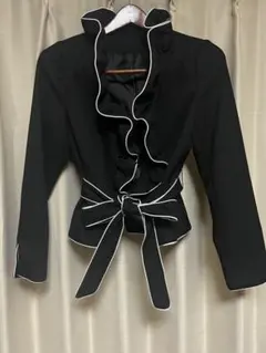 【ママさん必見!!】 フリル付きブラックスカートスーツ