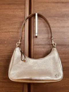 ゴールドレザー風ショルダーバッグ