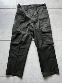 オリーブグリーン カーゴパンツ