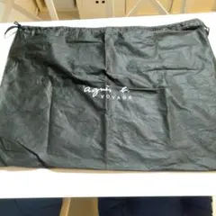agnès b. VOYAGE 黒い収納袋