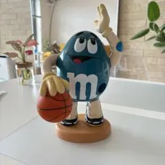 M&M's バスケットボール フィギュア キャンディディスペンサーのサムネイル
