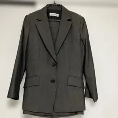 【美品】ホワイトジョーラ　グレー スーツジャケット（袖短め）スカート11R