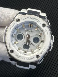 訳あり！ G-SHOCK GST-W300G ホワイト ソーラー 中古品のサムネイル