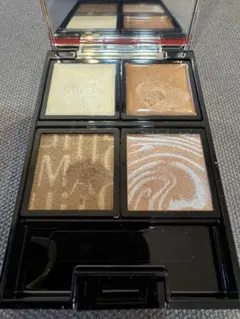 MAQuillAGE◾️アイシャドウ4点とカスタマイズケース used品