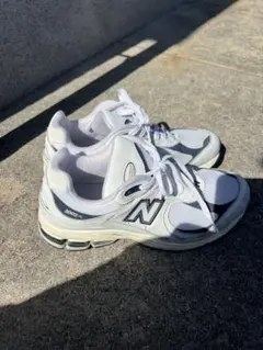 New Balance 2002R ホワイト/ネイビー