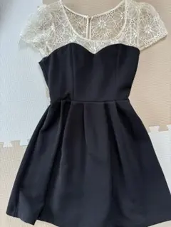 レース半袖Aラインドレス ブラック