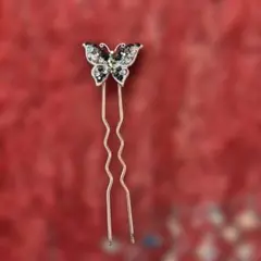 蝶型　クリスタルヘアピン 髪留め　かんざしタイプ