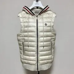 【大人気】モンクレール　ダウンベスト　グレー　S 国内正規品　5P67