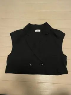 黒 ダブルボタン ショート丈ベスト