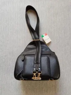 黒 レザー ショルダーバッグ 中型