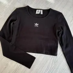 【完売品】adidas ブラック リブ クロップド Tシャツ Ｌサイズ