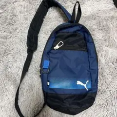 PUMA プーマ　ボディバッグ　ショルダーバッグ