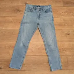 UNIQLO JEANS デニムパンツ ライトブルーのサムネイル