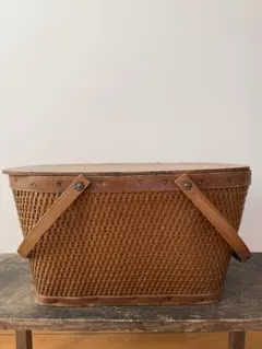 アメリカ　ラタンバスケット 木製ハンドル付き　ピクニックバスケット　ヴィンテージ