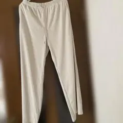 GU プリーツパンツ アイボリー Lサイズのサムネイル