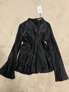 ZARA サテン　トップス　ブラウス　定価8,590円
