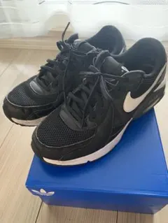 NIKE AIR MAXエクシー　ブラックのサムネイル