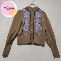 FURFURレリーフ柄ジャガードカーディガンブラウン 長袖紫色刺繍