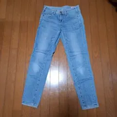 SOMETHING ライトブルースリムフィットデニム