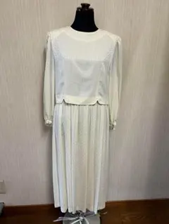 レトロワンピース　セパレート風　ホワイト 長袖 シャツワンピース　花柄