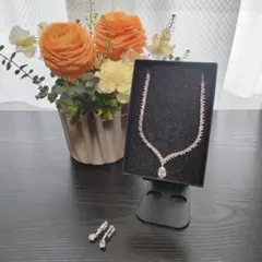みや様専用【新品未使用】ネックレス＆イヤリングセット