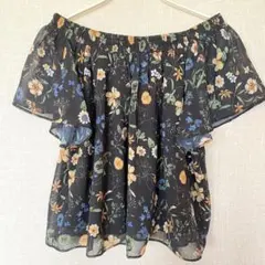 EVRIS 花柄 オフショルダー トップス ブラック シフォン フレア袖