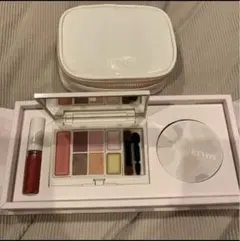 新品未使用　エトヴォス2020年クリスマスコフレ