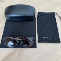 Salvatore Ferragamo サングラス ケース付き　茶色