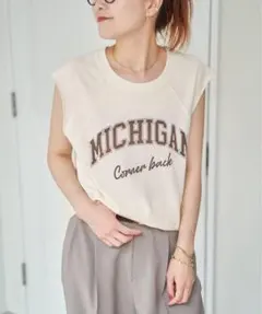 【3月限定価格】アイボリー　トップス　スピックアンドスパン