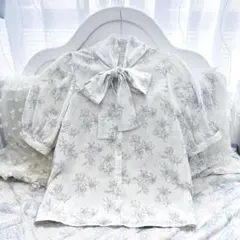 Honeys ハニーズ　花柄リボン付き半袖ブラウス　花柄 リボン ボウタイ