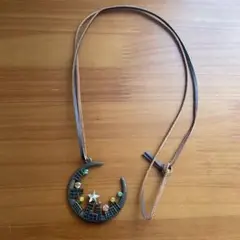 三日月型ペンダント ネックレス　星