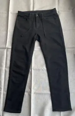 ユニクロ スリムフィット　テーパードEASY JEANS Mサイズ