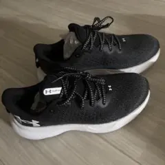 Under Armour Infinity スニーカーのサムネイル