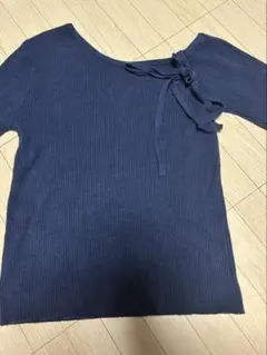ネイビー片肩リボンリブニット　nugu