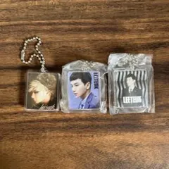 SUPER JUNIOR イトゥク アクリルキーホルダー 2種セット - メルカリ