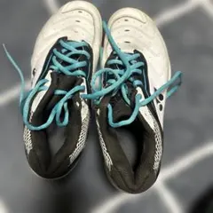 YONEX シューズ 中古品