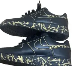 Nike Air Force 1 ブラックペイントスニーカー　中敷なし
