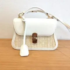 Raffia Effect Crystal Vanity Bag / White - メルカリ