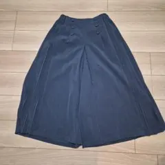 パープル ボタン付き プリーツキュロット