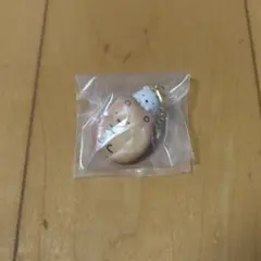 すみっコぐらし　ビスケットつきチャーム　しろくま