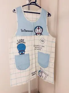 ドラえもん エプロン MLサイズ　保育　介護　看護