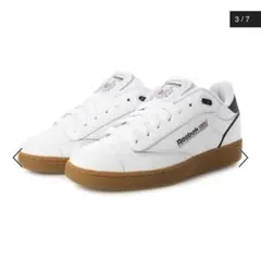 リーボックスニーカー