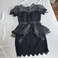 ブラックレースビジュー付きドレス