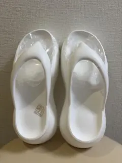 厚底 トングサンダル ホワイトのサムネイル