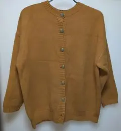 マスタード ボタン付きニットカーディガン　LOWRYSFARM　前後2WAY