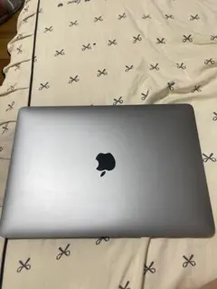 MacBook Air M2 2022 13インチ 256GBスターライト美品