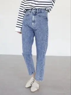 Green Parks 美脚テーパードデニムパンツ