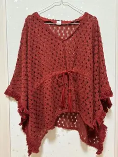 axes femmeレッド フリンジ付き レース編み ポンチョ