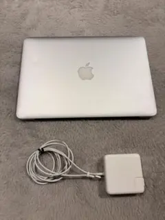 Apple MacBook Pro シルバー 充電器付き